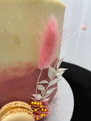 PINK SAIL & FLOWER CAKE