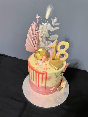 PINK SAIL & FLOWER CAKE