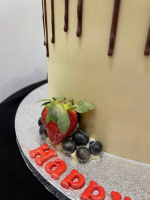 FRUIT CHOCOLATE DRIP CAKE