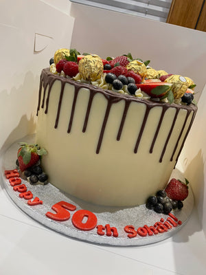 FRUIT CHOCOLATE DRIP CAKE