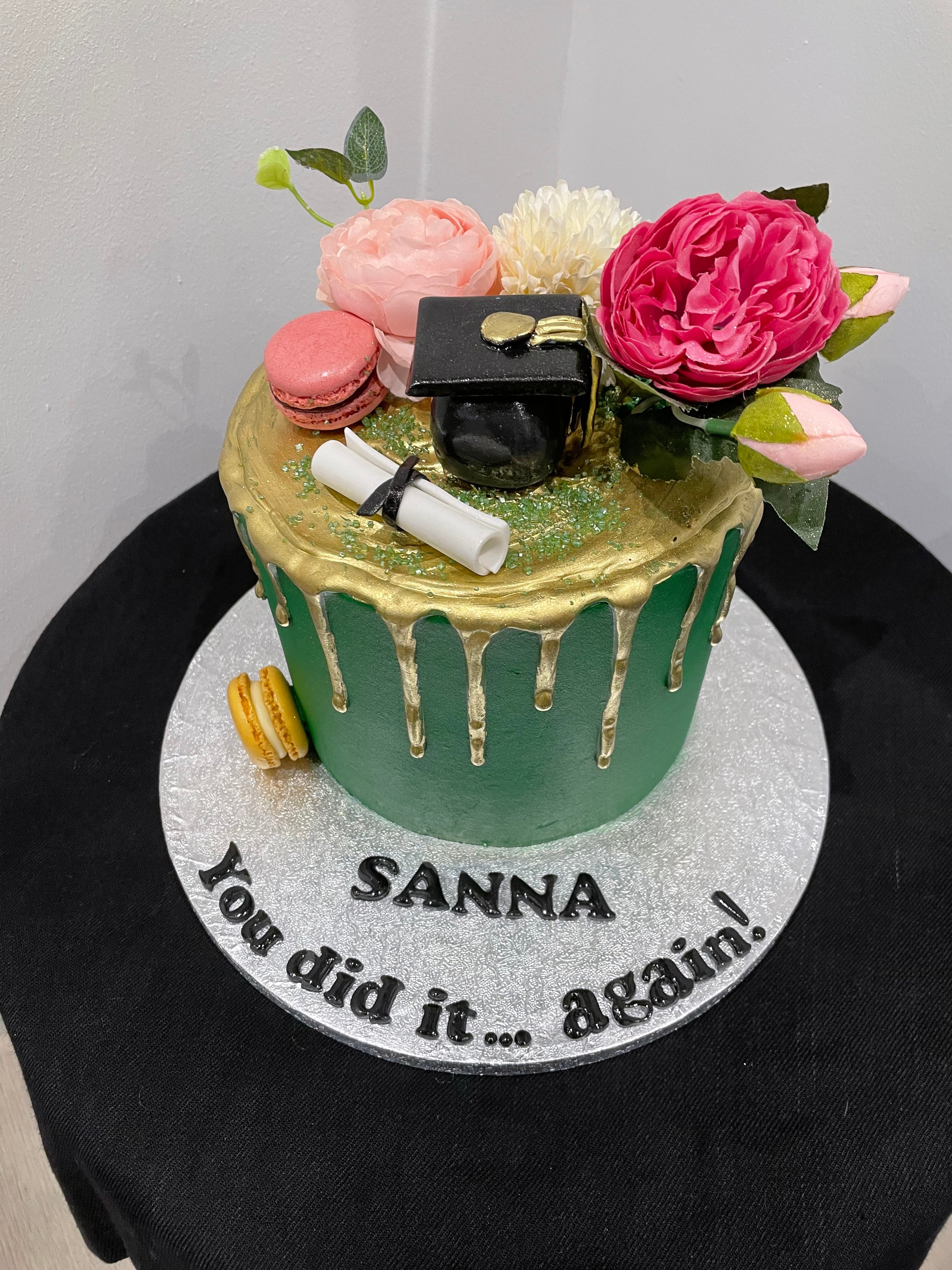 EMERALD GRAD GOLD DRIP CAKE