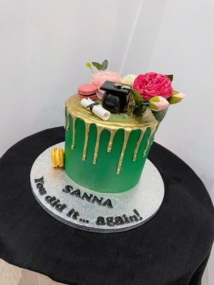 EMERALD GRAD GOLD DRIP CAKE
