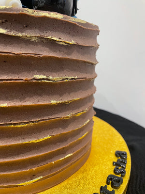 RUFFLE GOLDMAC GRADUATION CAKE