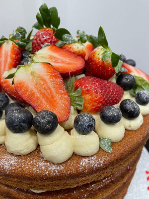 FRUITY VANILLA NAKED CAKE