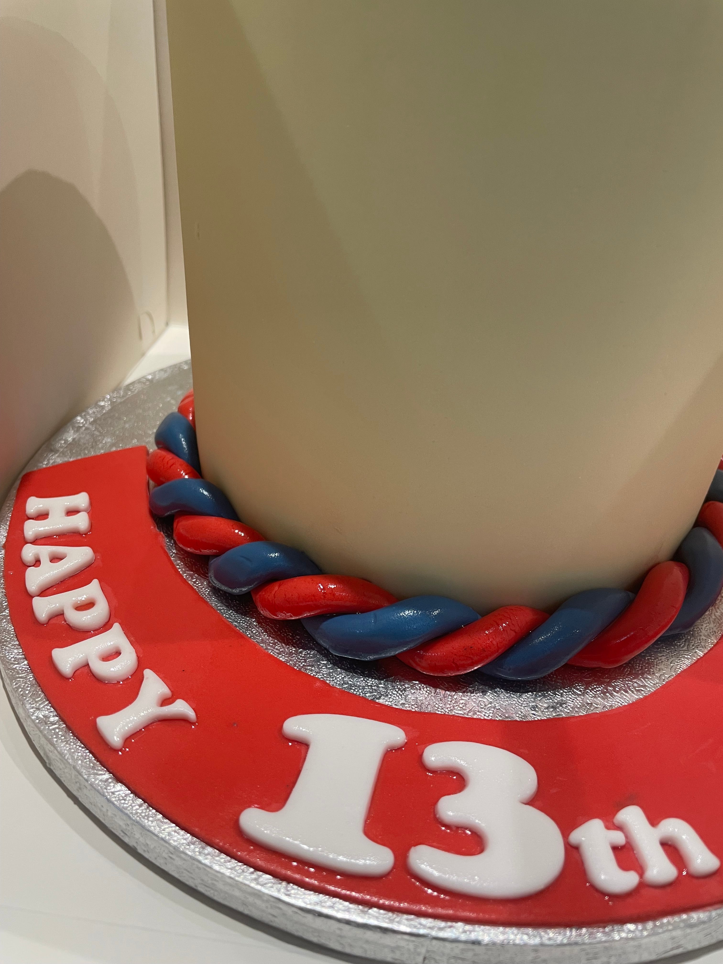 SCHOOL CREST OCCASION CAKE