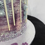 DREAMY DRIP KISS OCCASION CAKE