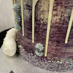 DREAMY DRIP KISS OCCASION CAKE