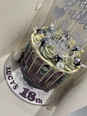 DREAMY DRIP KISS OCCASION CAKE