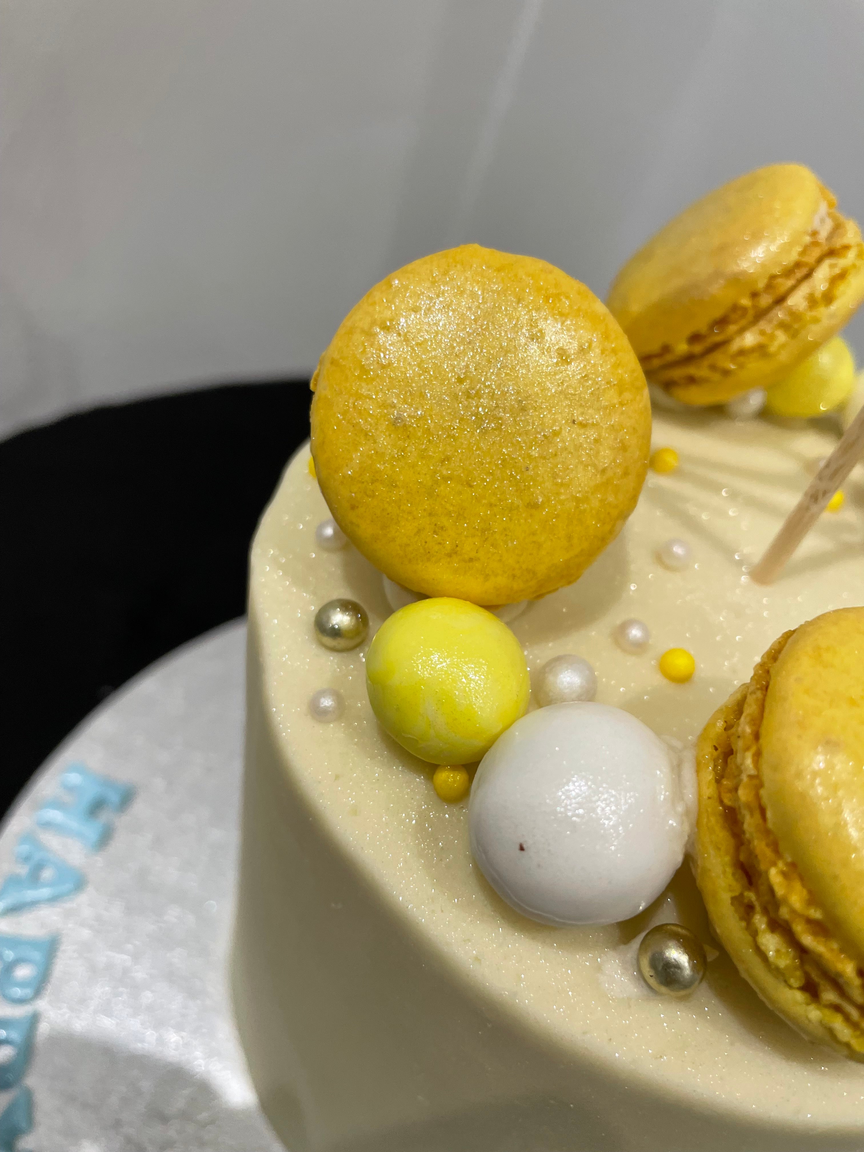 SUNNY MAC OCCASION CAKE