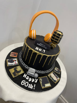 MIC STAR NO.1 DRIP CAKE