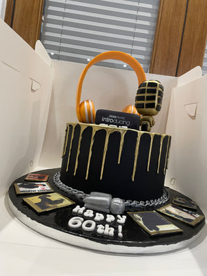MIC STAR NO.1 DRIP CAKE