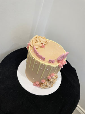 CREAM DRIP PEARL OCCASION CAKE