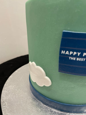 TRAVEL THEME CAKE