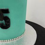 BOXING GLOVES THEME CAKE
