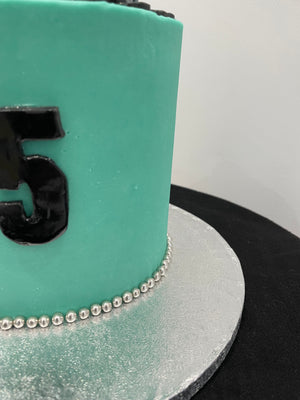 BOXING GLOVES THEME CAKE