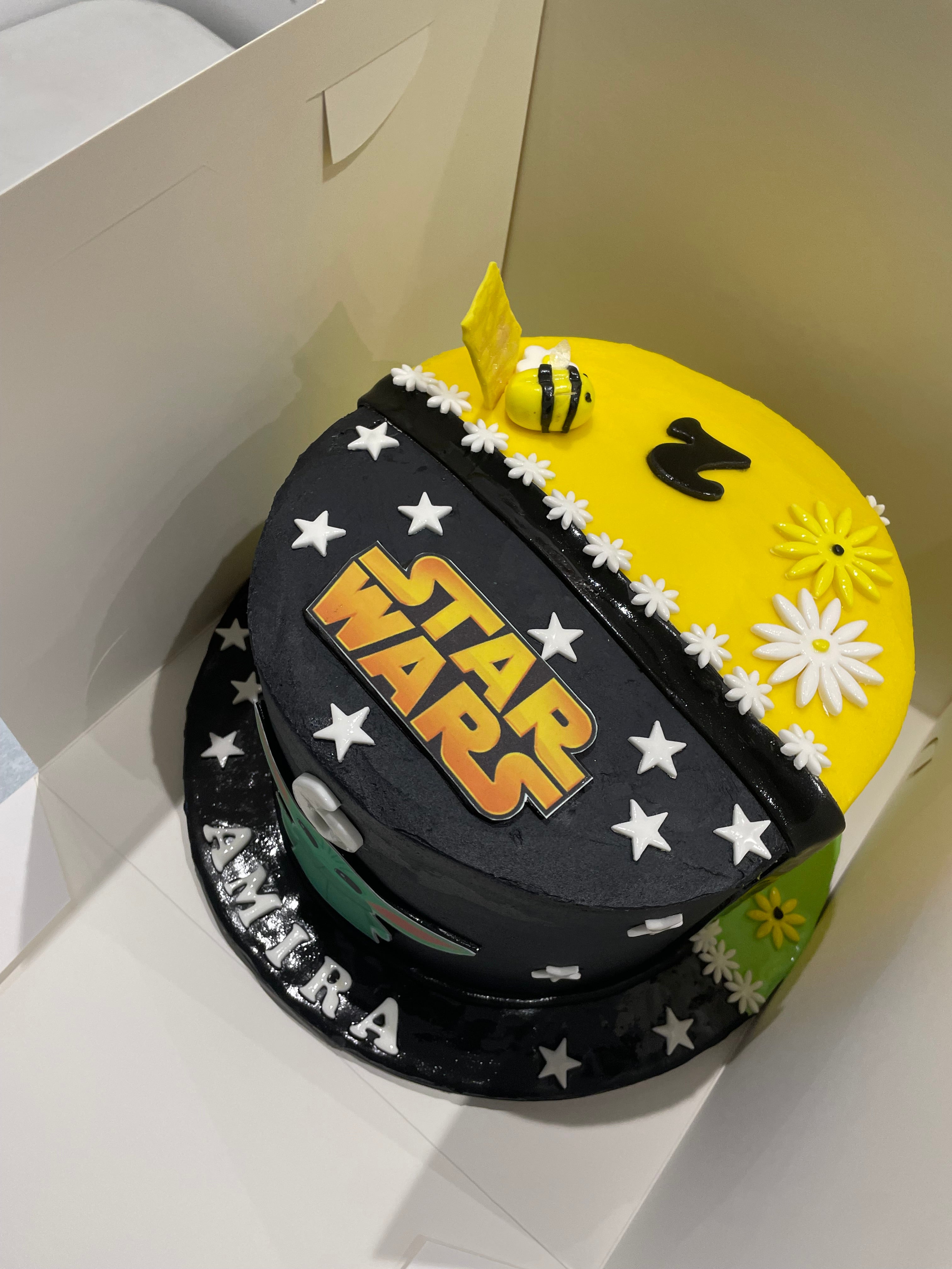 2 IN 1 CAKE - BEE & SPACE CAKE