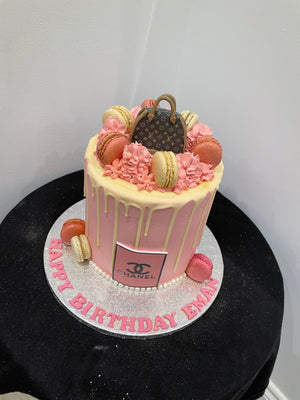 PINKCHANEL LUIS FRESH CREAM CAKE