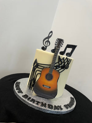 MUSICAL NOTES FONDANT GUITAR CAKE