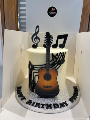 MUSICAL NOTES FONDANT GUITAR CAKE