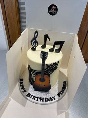MUSICAL NOTES FONDANT GUITAR CAKE