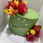 GOLD FAULT LINE CELEBRATION CAKE