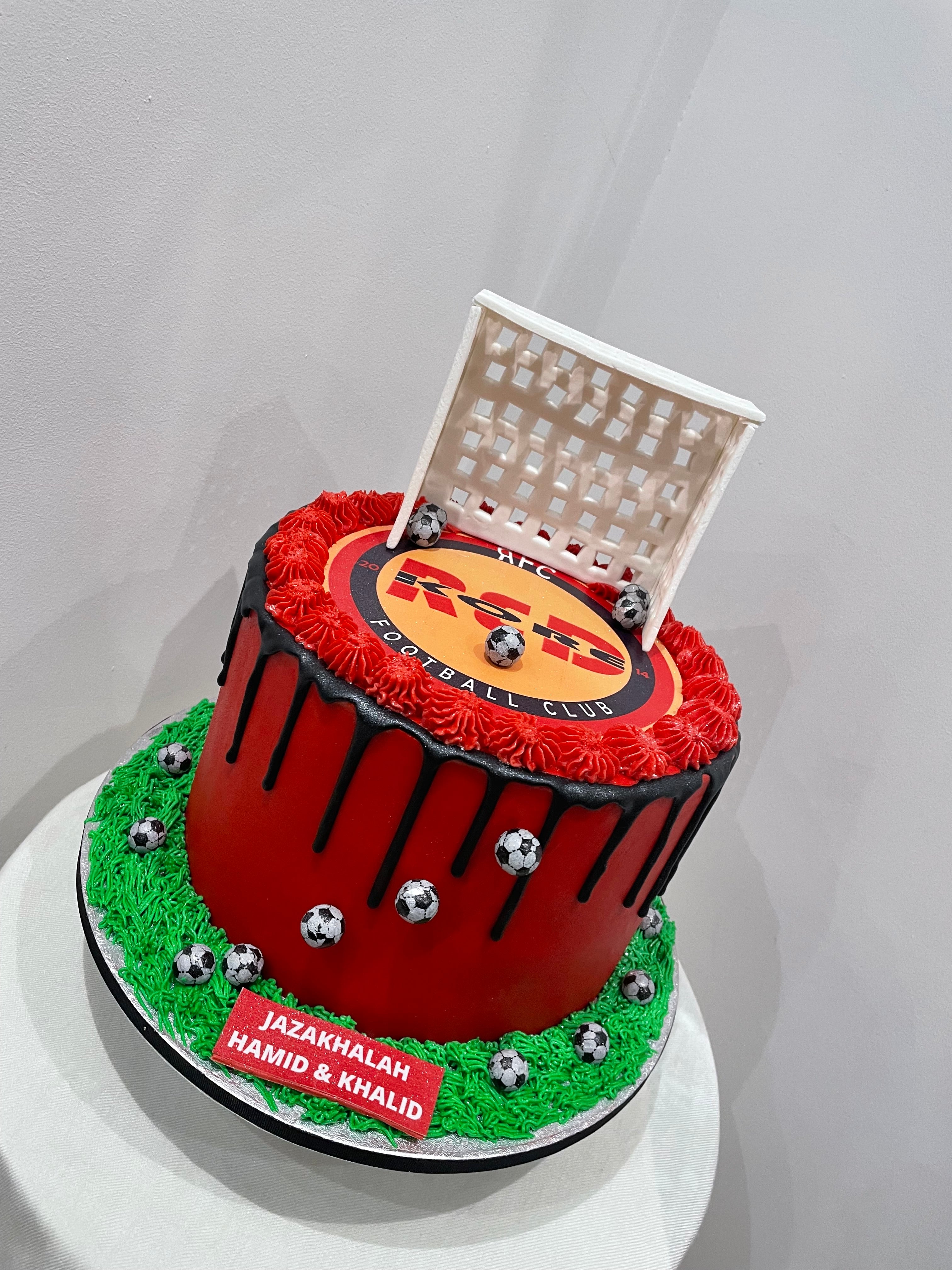 GOAL POSTS FOOTBALL THEMED CAKE