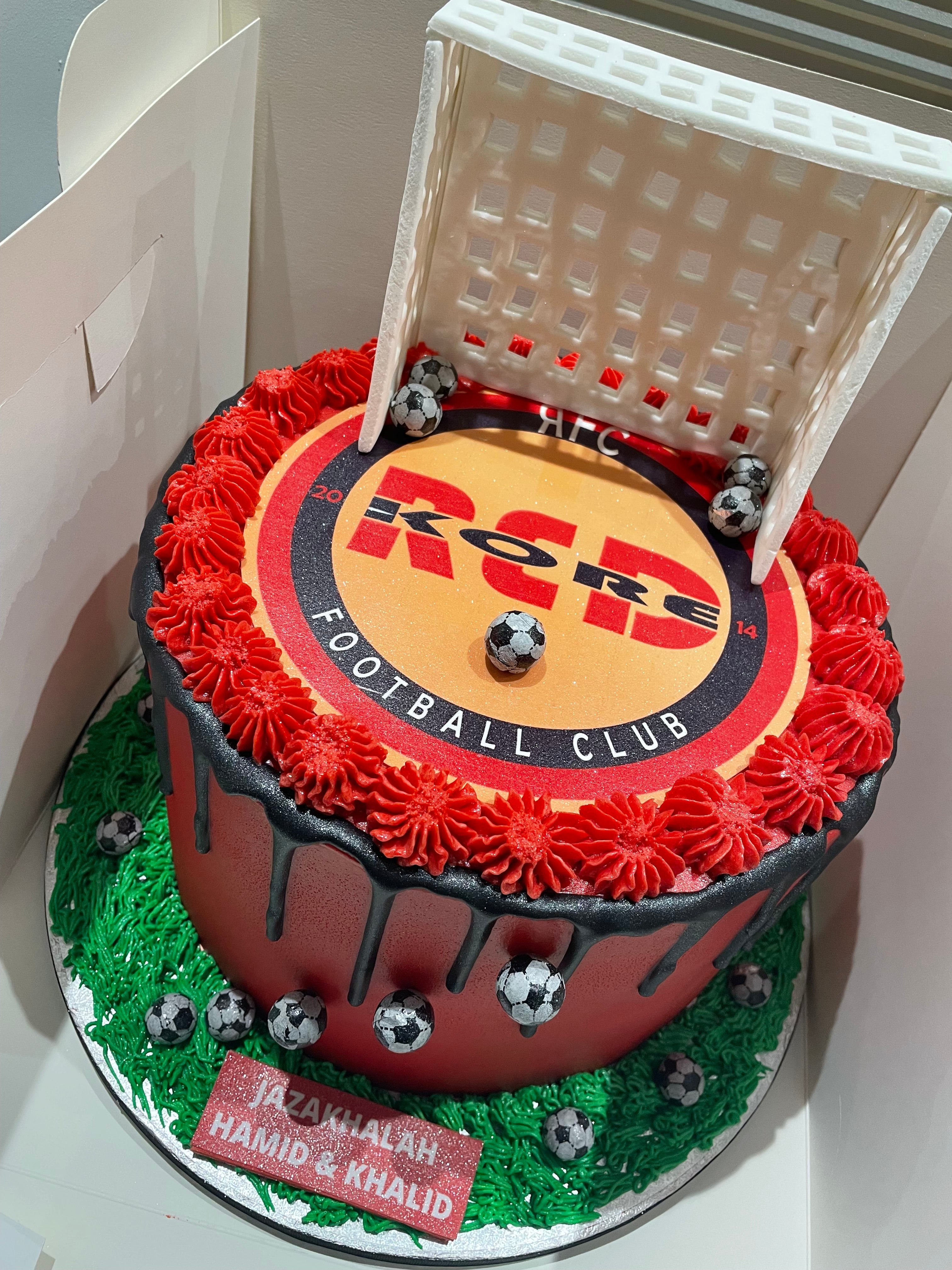 GOAL POSTS FOOTBALL THEMED CAKE