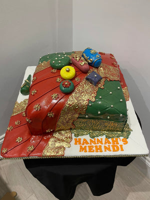 DUPPATA PILLOW MEHNDI CAKE
