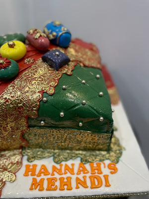 DUPPATA PILLOW MEHNDI CAKE
