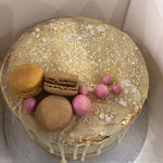 MACARON DRIP NAKED CAKE