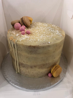 MACARON DRIP NAKED CAKE