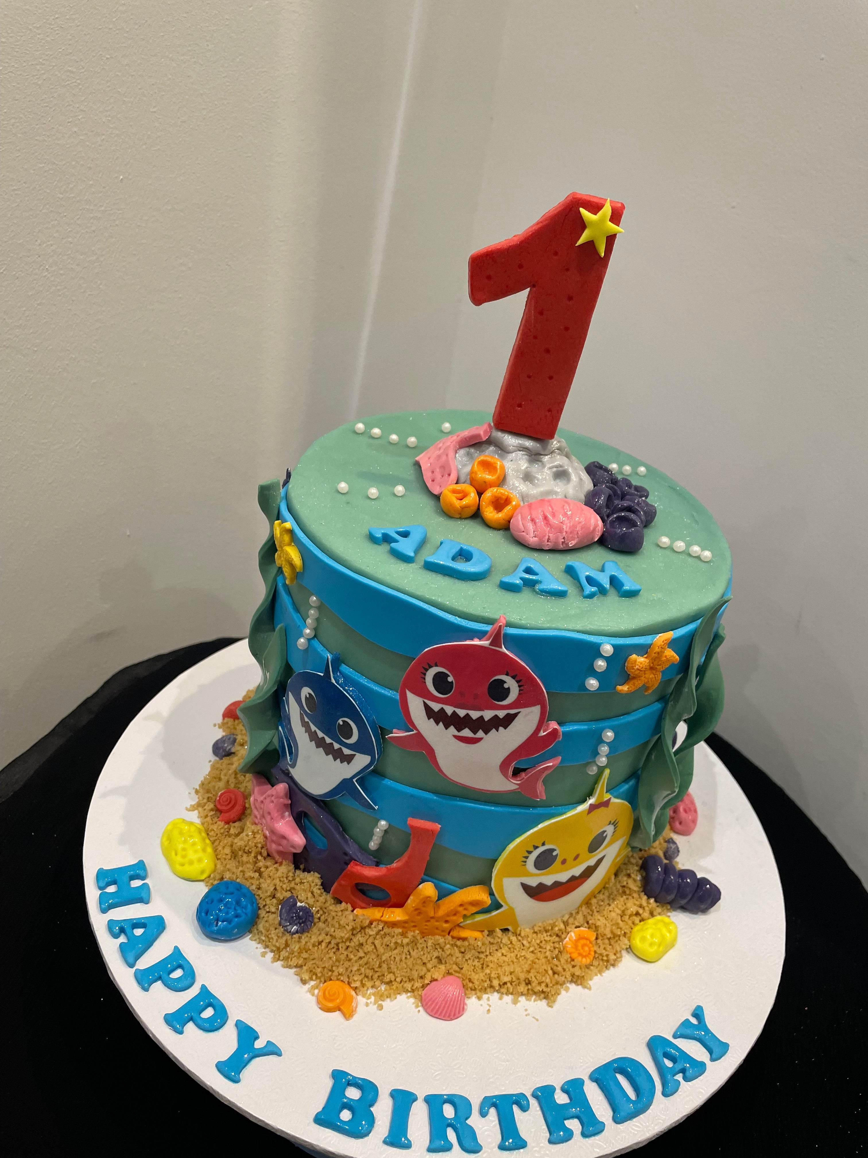 BABY SHARK THEME CAKE