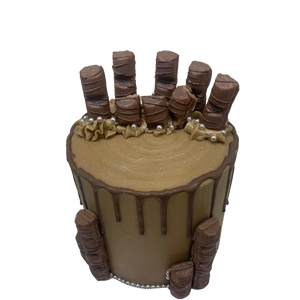 KINDER BUENO CHOCOLATE CAKE