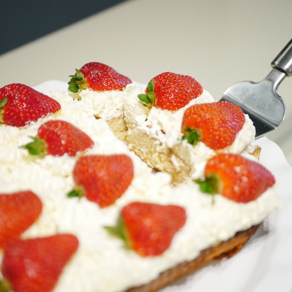 TRES LECHES CAKE (Strawberry, Mango, Biscoff & Pistachio)