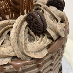 CHOCO SAIL OREO DRIP CAKE