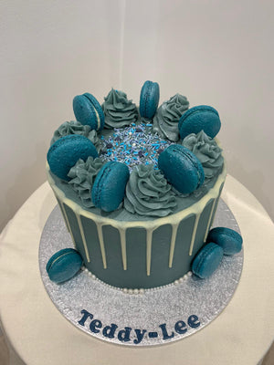 BABY MAC DRIP CAKE
