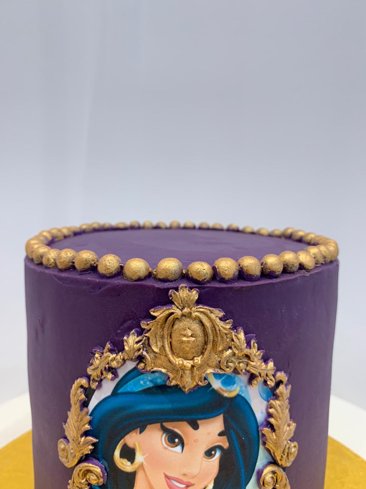 PRINCESS & LAMP THEME CAKE