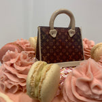 HANDBAG MACARON DRIP CAKE