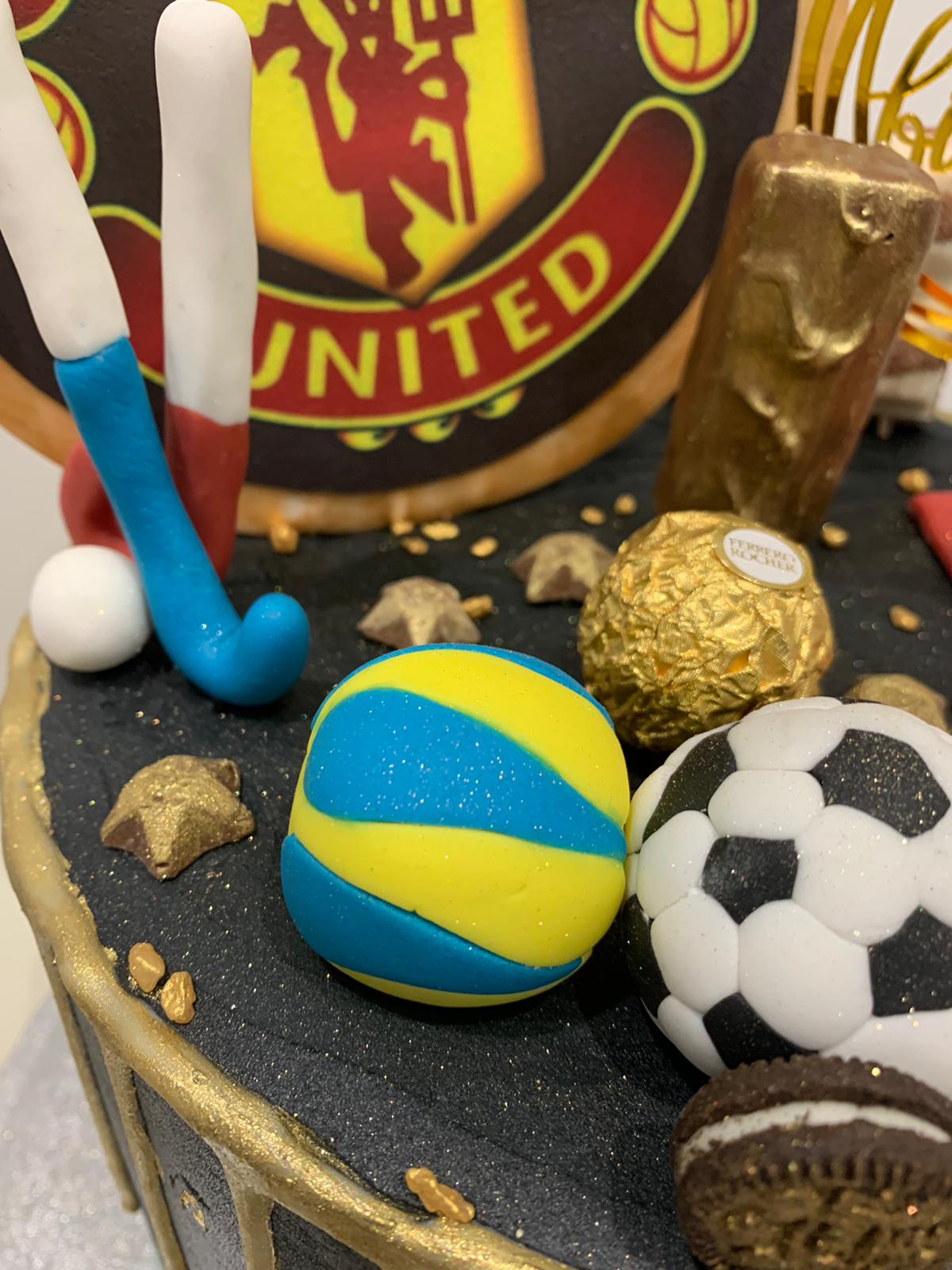 FOOTBALL TEAM SPORTS THEME CAKE