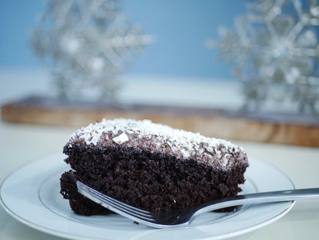 CHOCOLATE TRAYBAKE