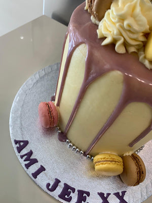 PURPLE DRIP MACAROON CAKE
