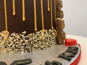 FERRERO ROCHER GOLD DRIP CAKE