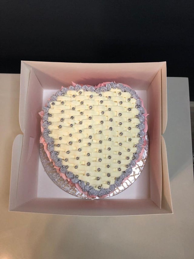 FLOWER CAKE