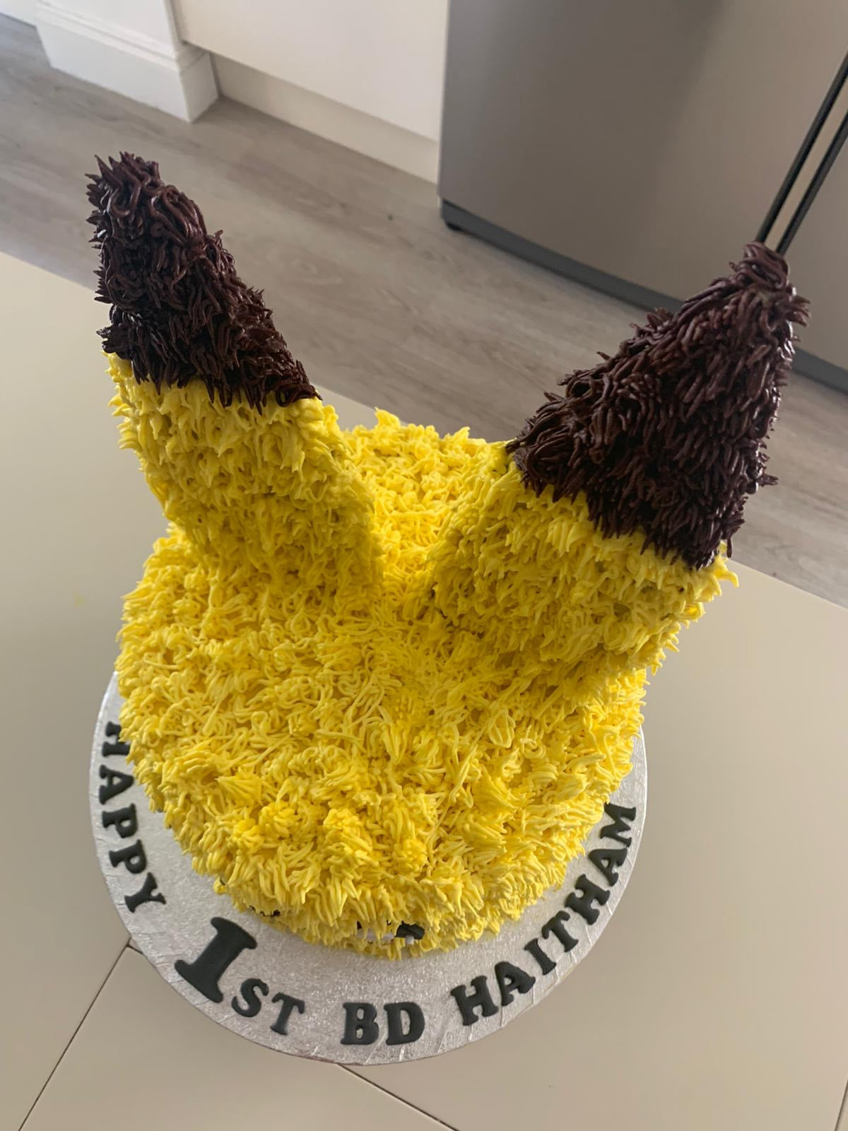 YELLOW MOUSE CAKE