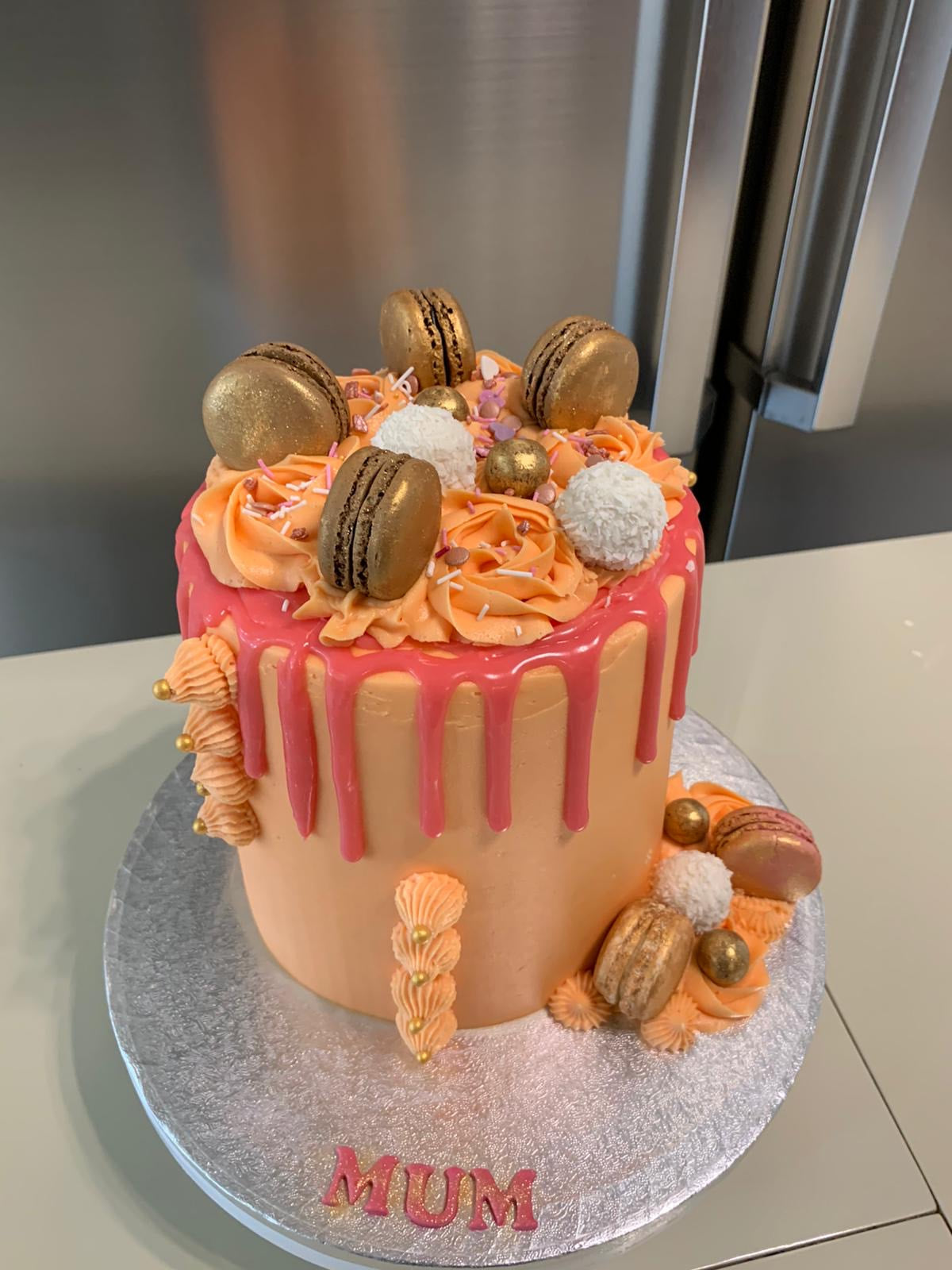 PEACH MACARON CAKE