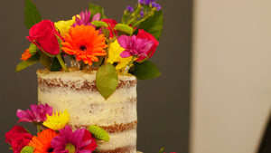 NAKED FLOWER CAKE