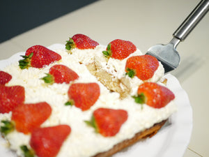 TRES LECHES CAKE (Strawberry, Mango, Biscoff & Pistachio)