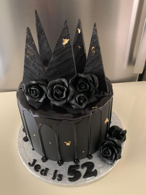 BLACK SHARD & GOLD LEAF CAKE