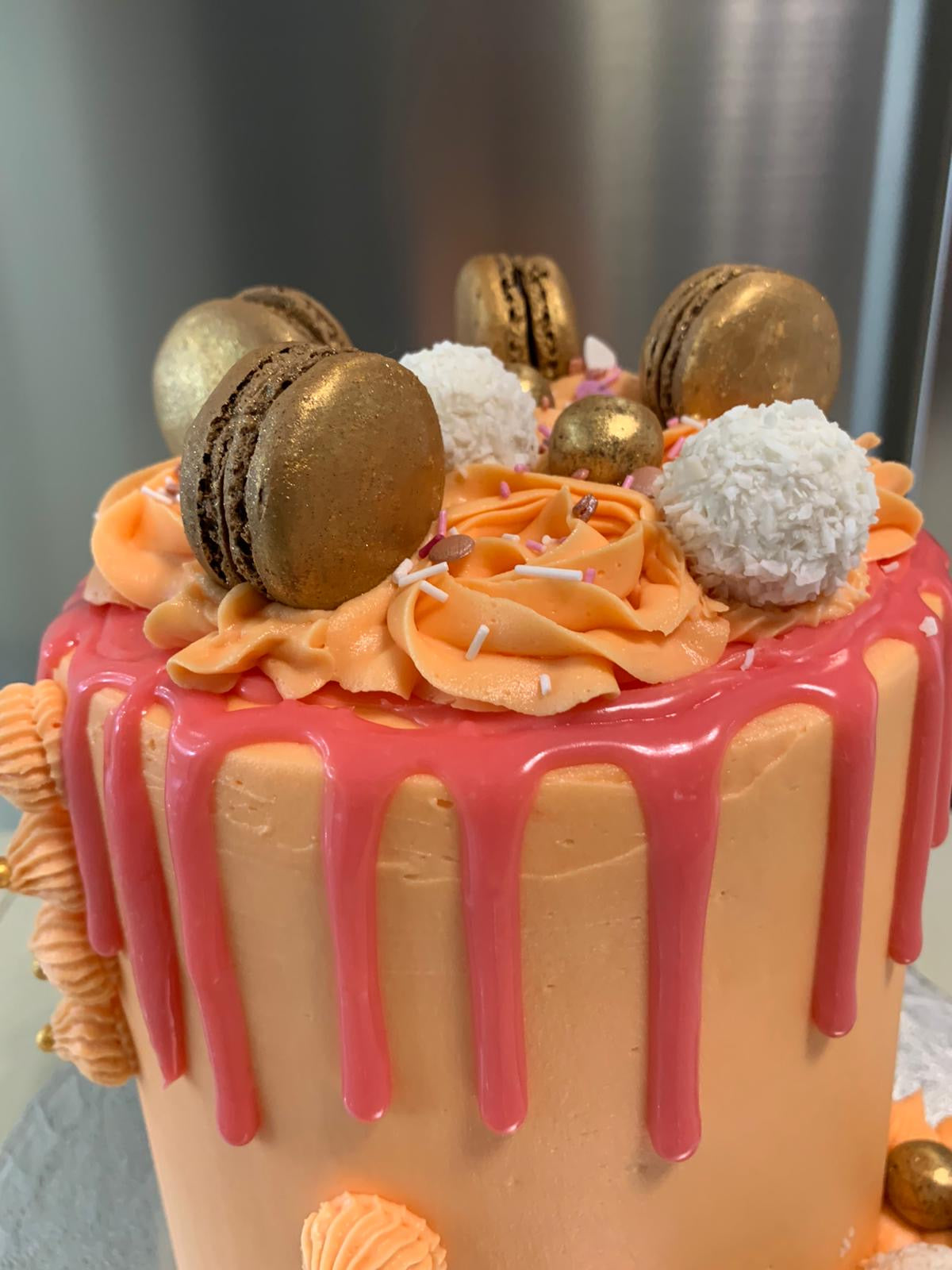 PEACH MACARON CAKE